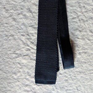 Polo Ralph Lauren navy blue crunchy knit square trunk crochet silk skinny tie